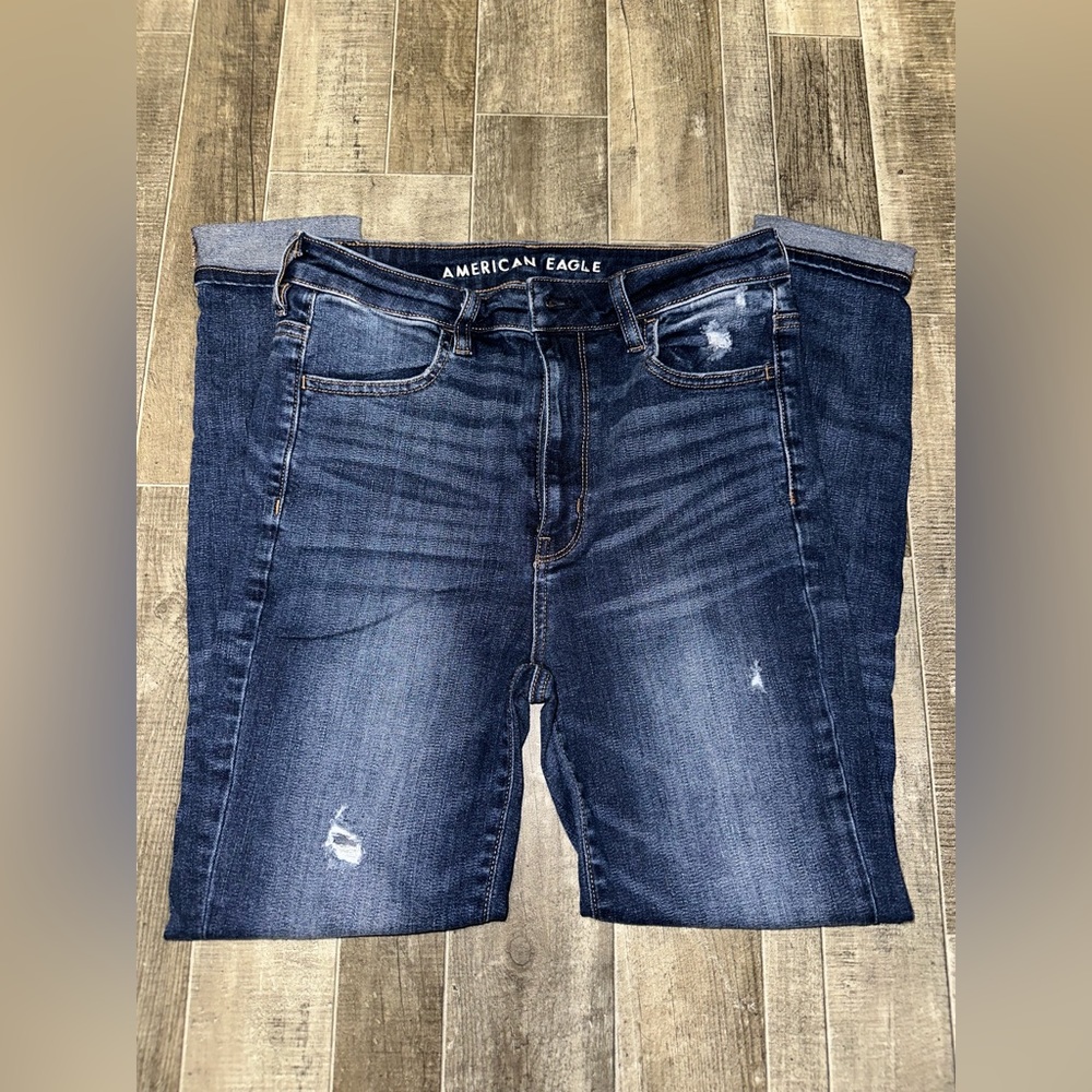 American Eagle hi-rise ripped skinny jeans - size 6 R